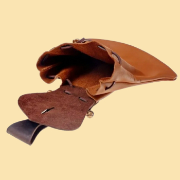 Mittelalterlicher Almosenbeutel mit Taschenbügel.- grün
